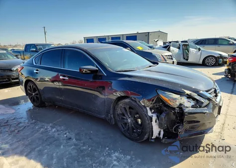 2017 Nissan Altima 2.5 z USA, uszkodzony, nr VIN 1N4AL3AP7HN336824